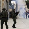 الشيخ عدنان: الاحتلال يرتكب مجزرة بحق المصلين في المسجد الأقصى
